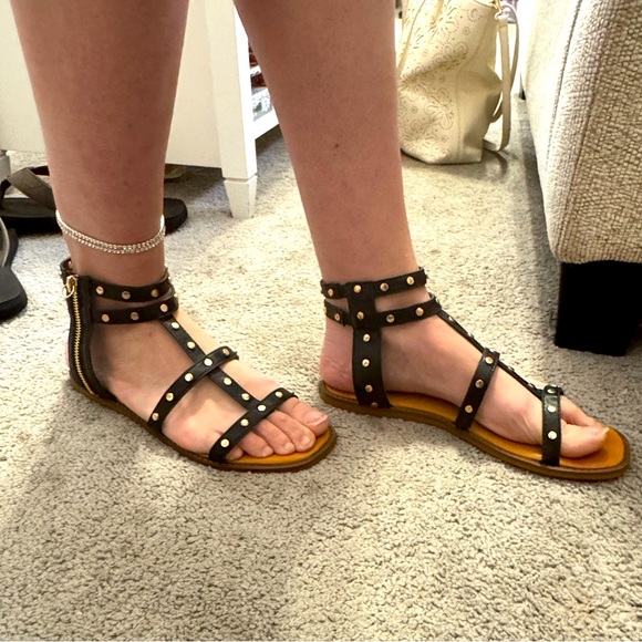 Black, Gold Studded Gladiator Sandals with Side Zipper Closure 🖤 Women’s size 9 - Picture 10 of 10